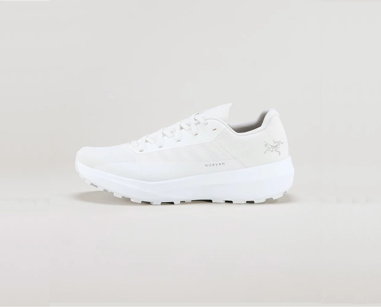 Arc'teryx Norvan LD 4 Arctic Silk and White — FIELD THEORY
